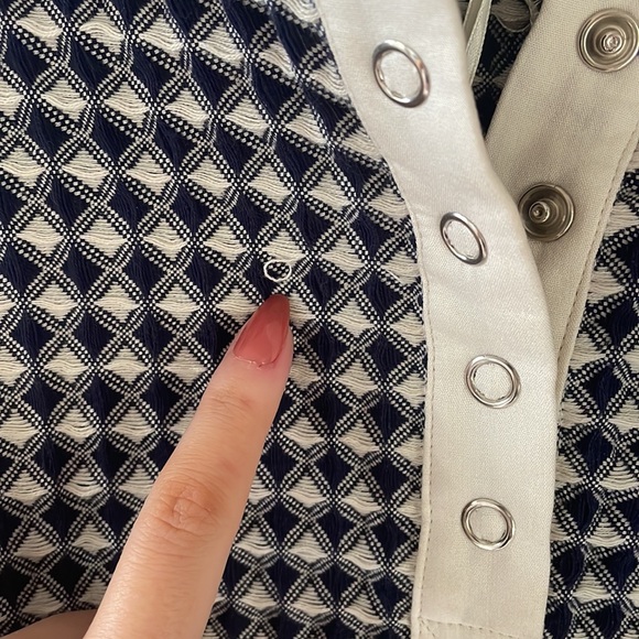 La Miel Two Toned Textured Top - Picture 9 of 9